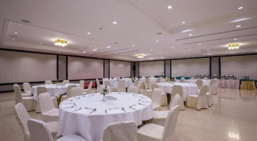 Ambassador City Jomtien Marina Tower Wing Na Chom Thian Exterior photo