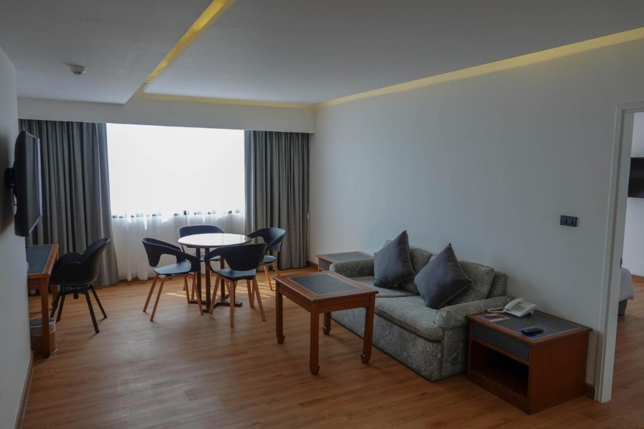 Ambassador City Jomtien Marina Tower Wing Na Chom Thian Exterior photo